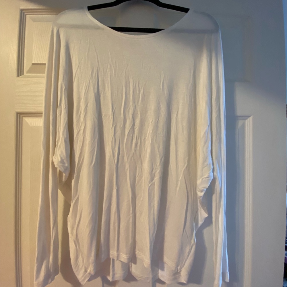 White long sleeve blouse